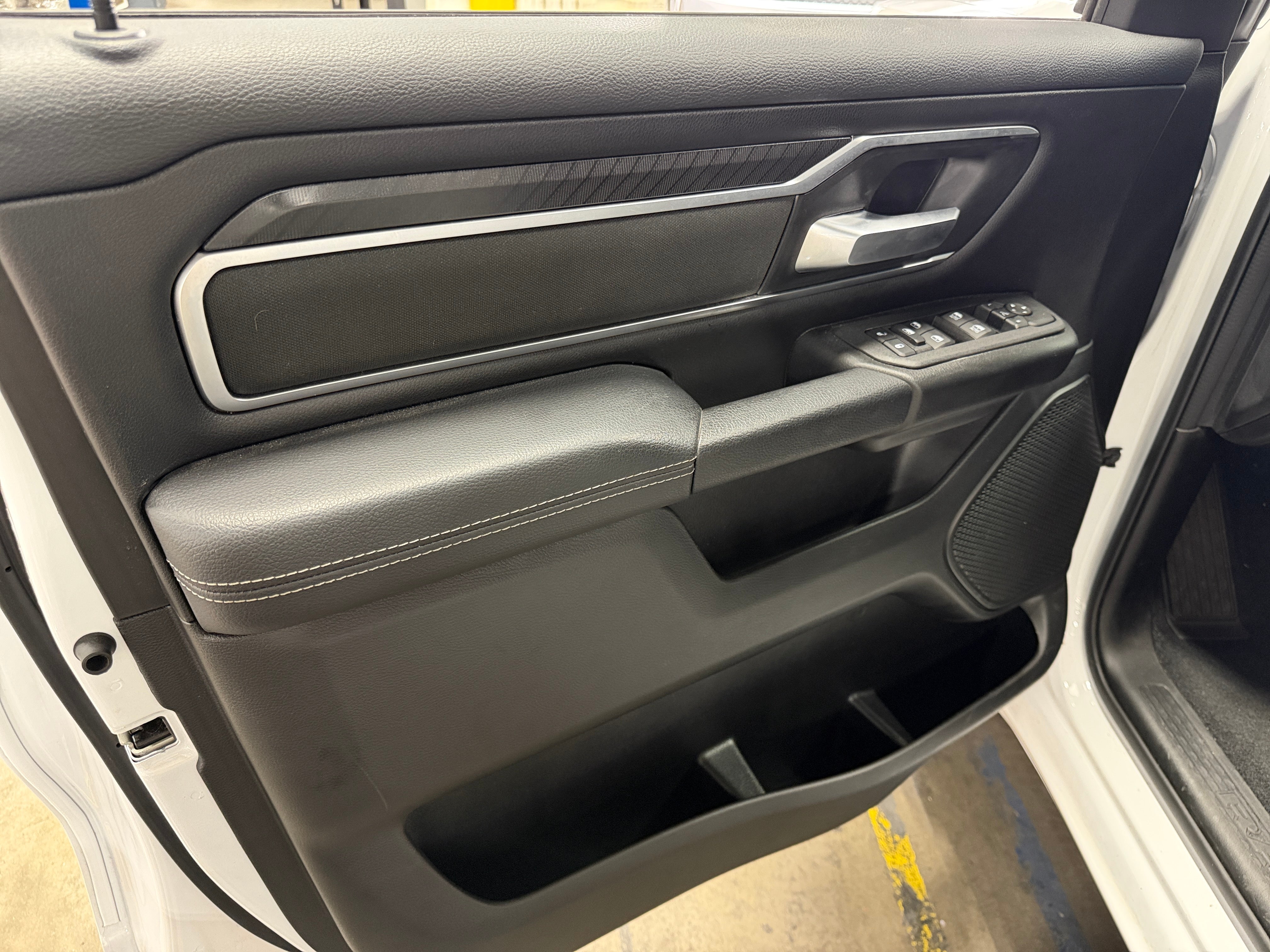 ram ram 1500 pickup 2025 1C6SRFFP6SN703153 image ram ram 1500 pickup 2025 1C6SRFFP6SN703153 image
